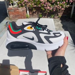 Nike Air Max 200